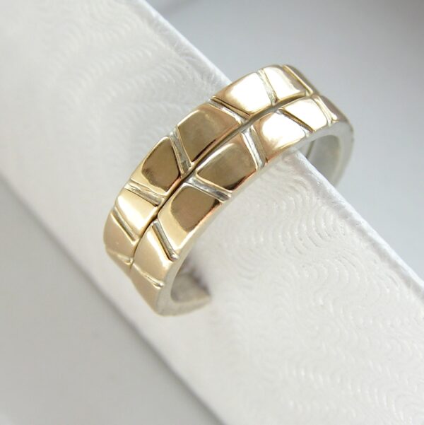 Lines in Gold Hoops