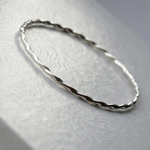 Twisted Silver Bracelet: Simple twisted bangle bracelet, timeless and elegant. Perfect gift for any women or versatile stacking bracelet.