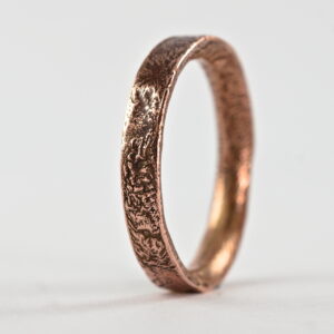 Rustic Gold Engagement Ring for Women in 9k Rose Gold - Really unique wedding band or engagement ring for women in rustic style 4mm wide.